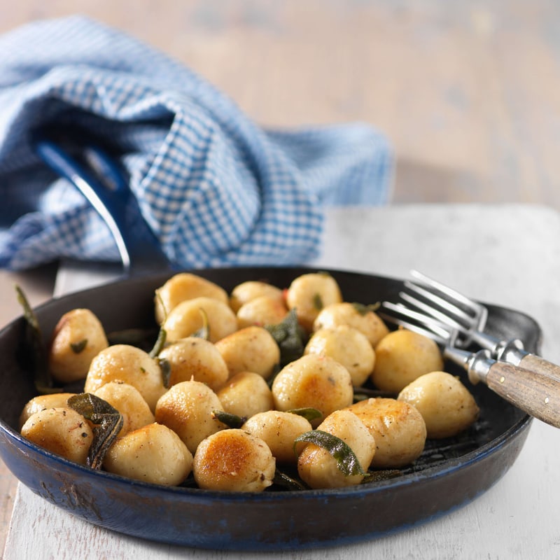 Gnocchi à la ciboulette et au beurre safrané avec romarin Recette