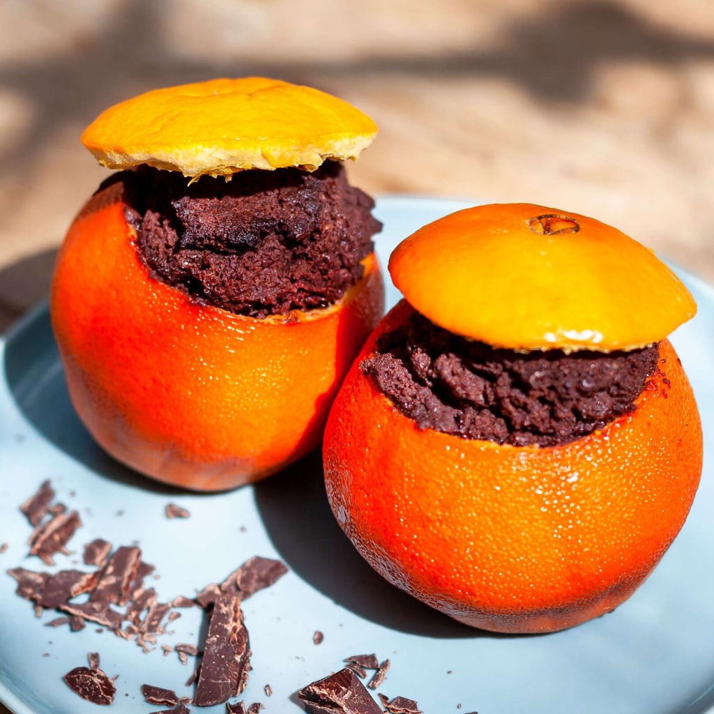 Grill-Schokoladen-Kuchen in Orange