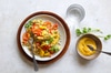 Quinoa prêt à l'emploi avec sauce curry