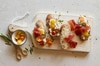 Tartine de cottage cheese à la tomate et à la viande des Grisons