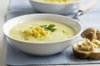 Maissuppe mit Chilibaguette