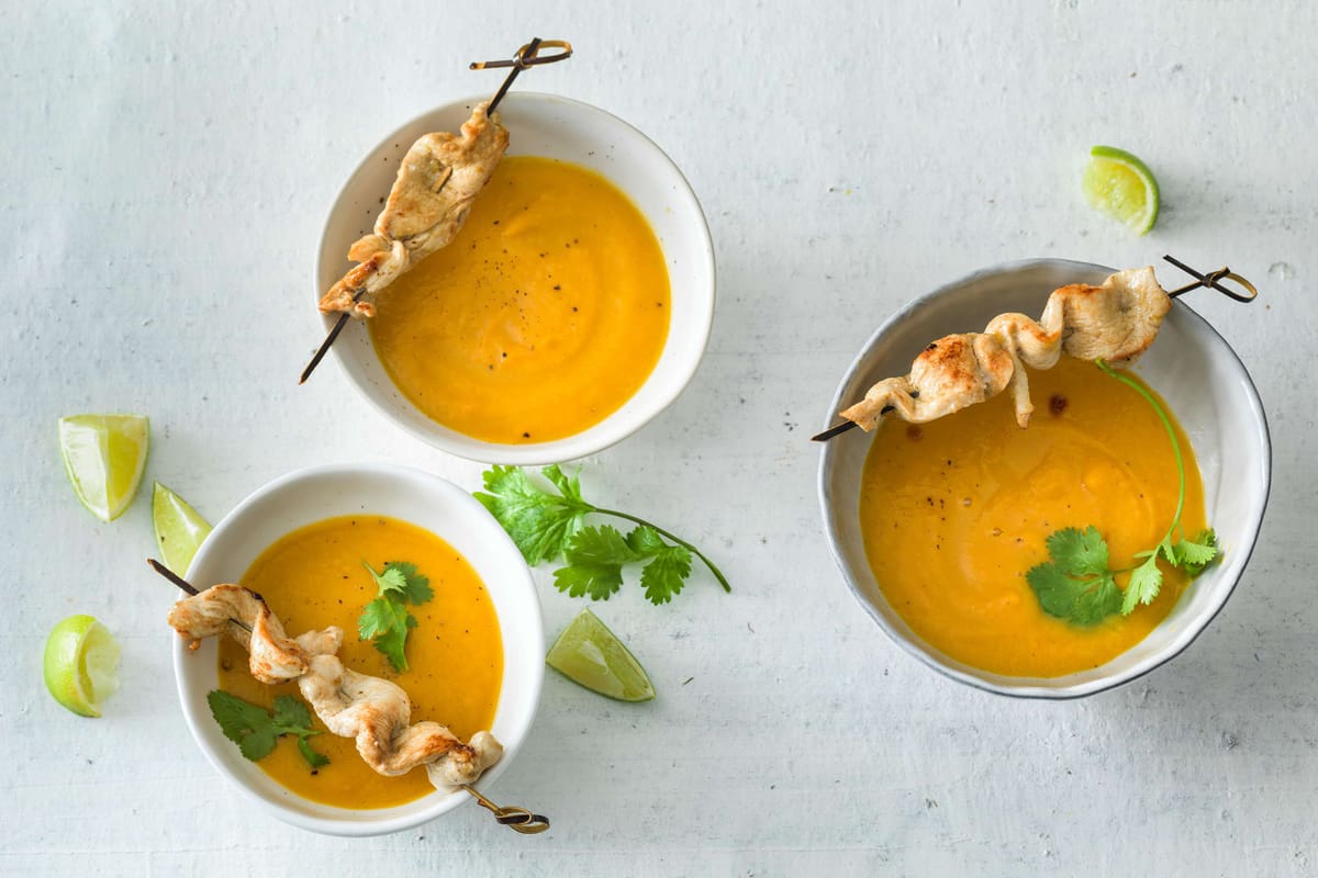 Soupe de carottes et patates douces avec poulet