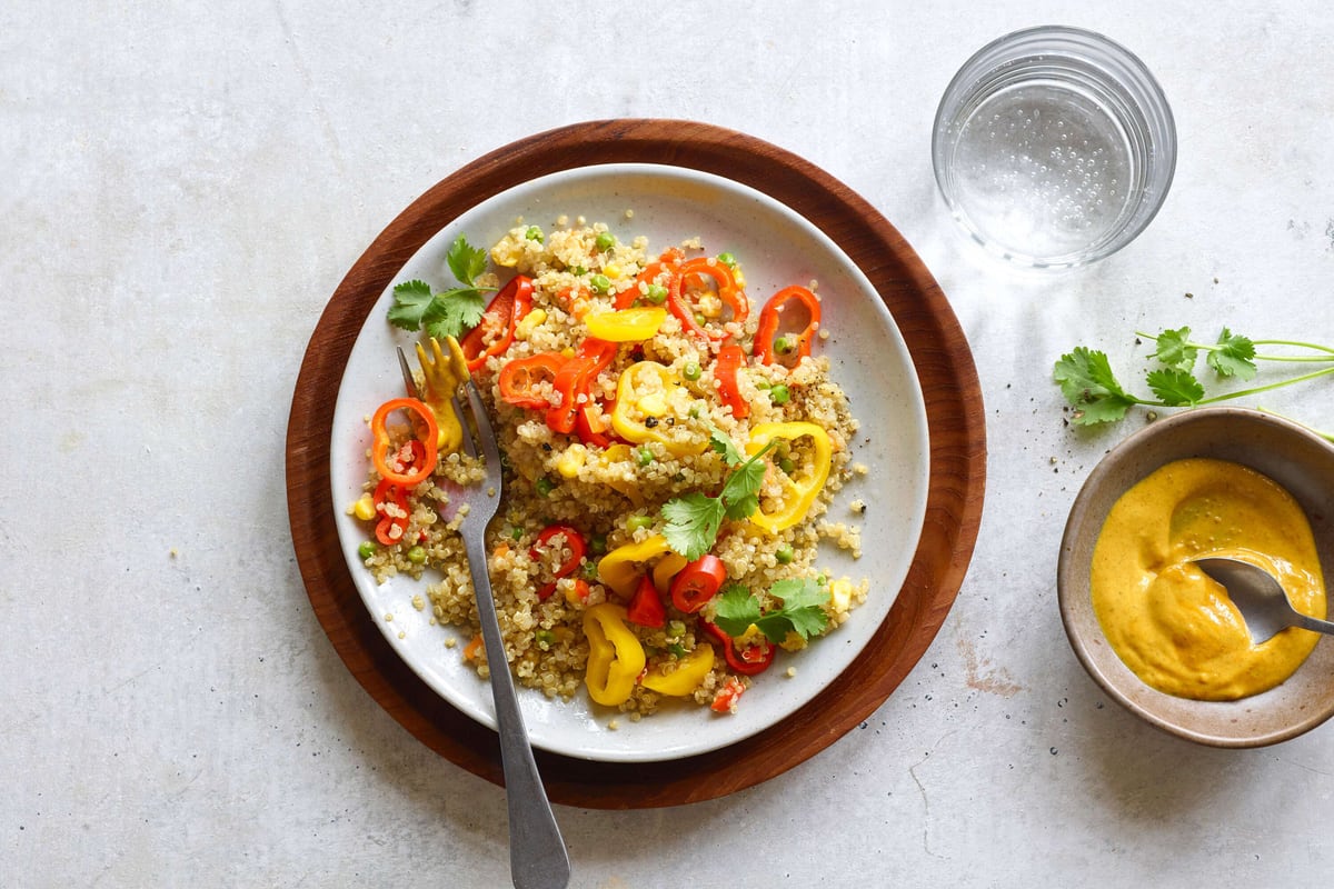 Quinoa prêt à l'emploi avec sauce curry