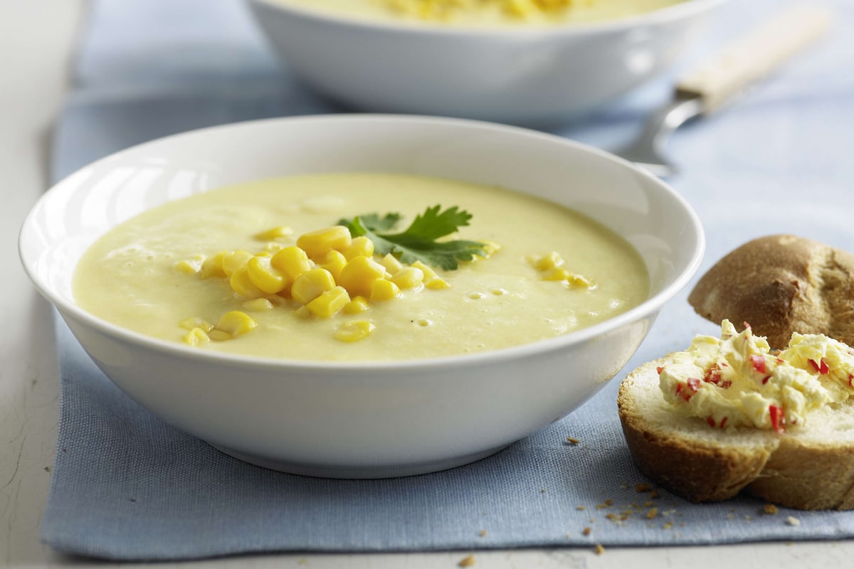 Vellutata di mais con baguette al chili
