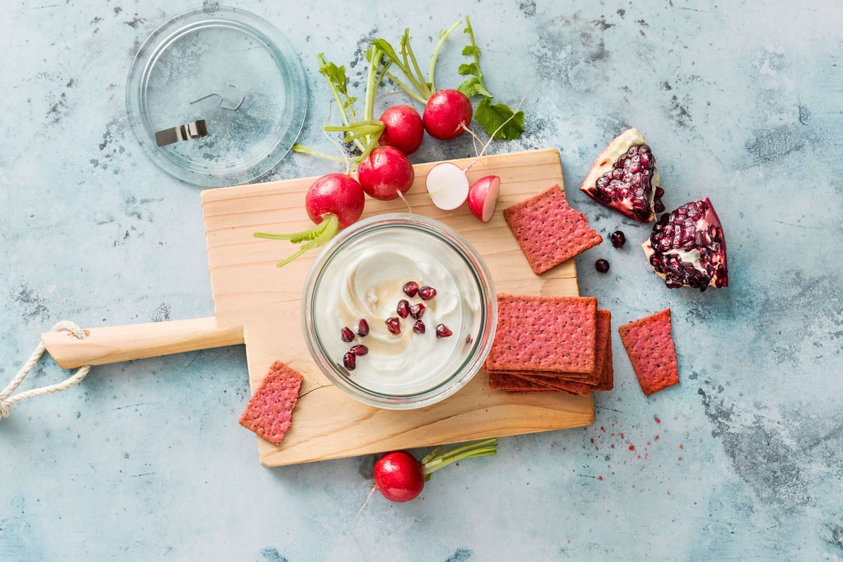 Crackers avec yogourt au tahini