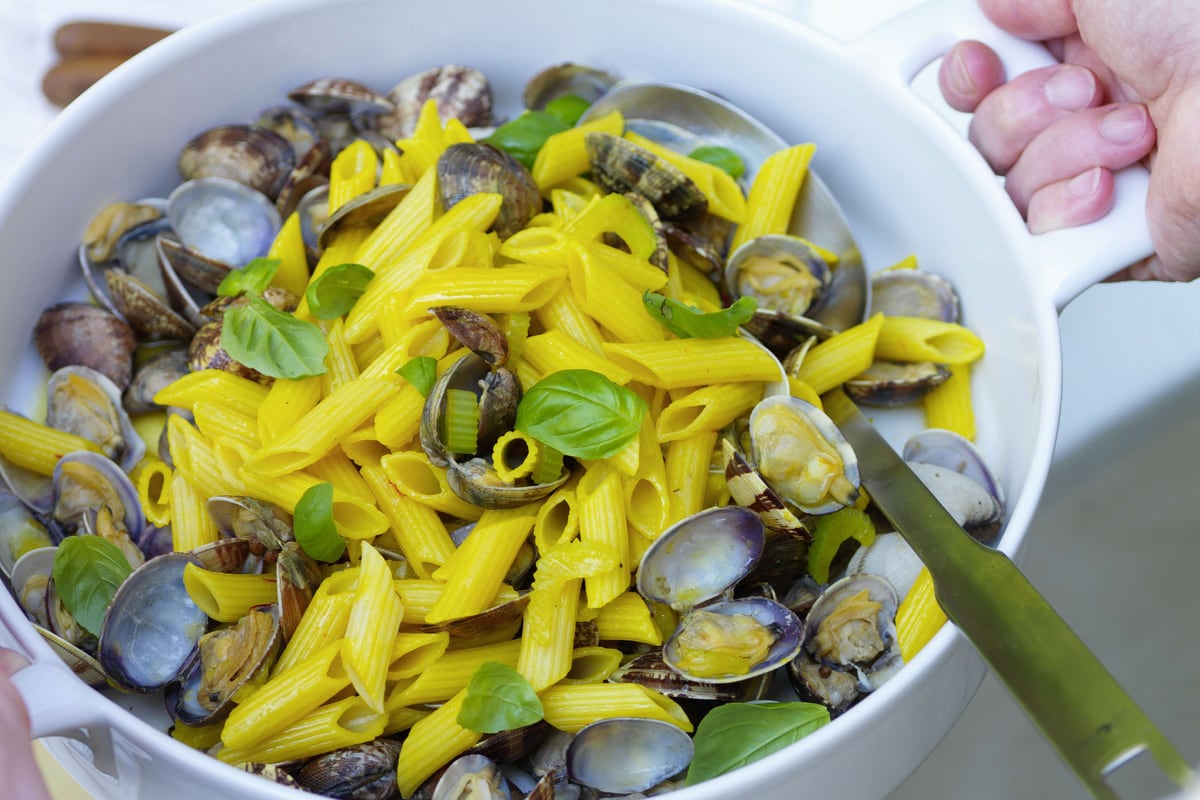 Penne au safran et aux vongole