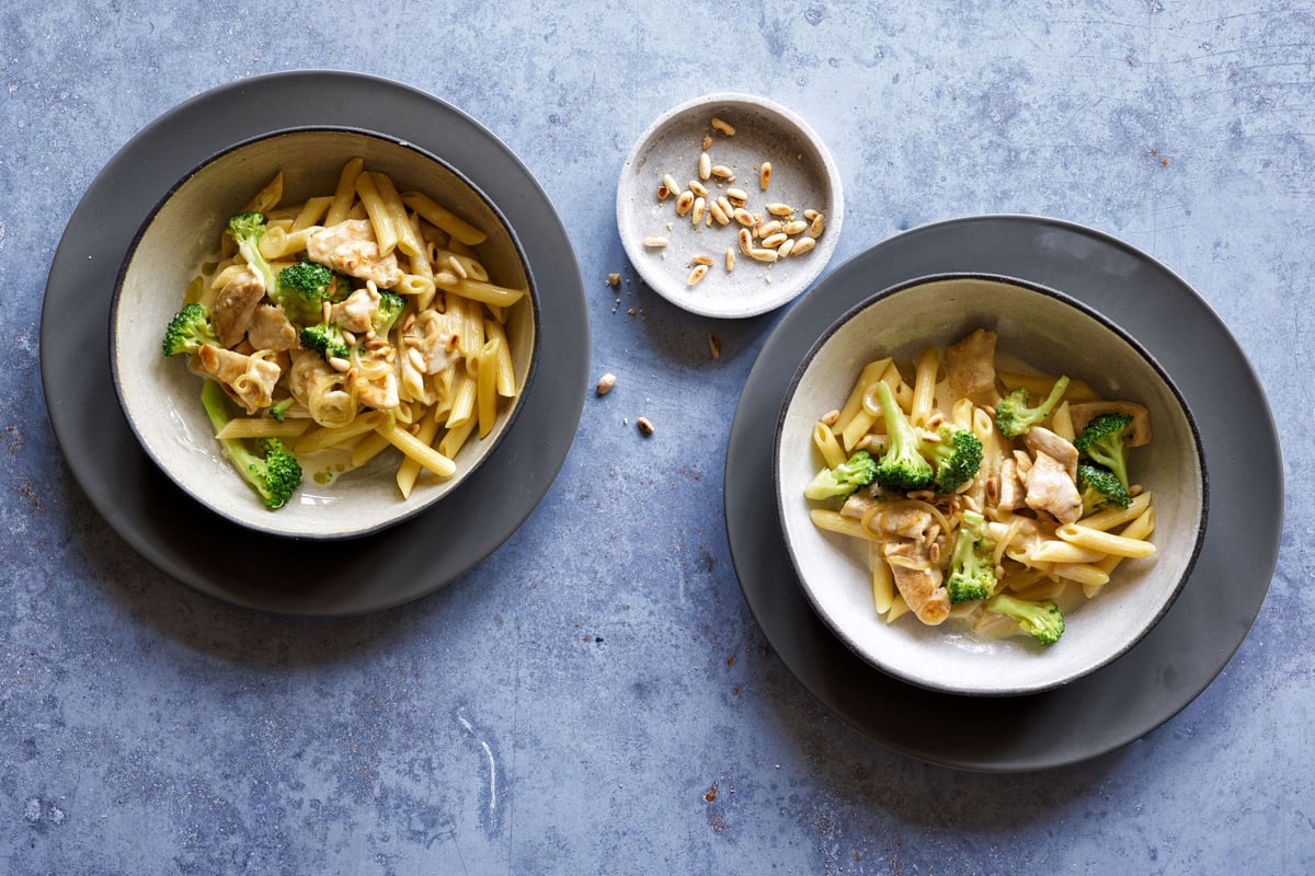 Penne mit Broccoli und Poulet