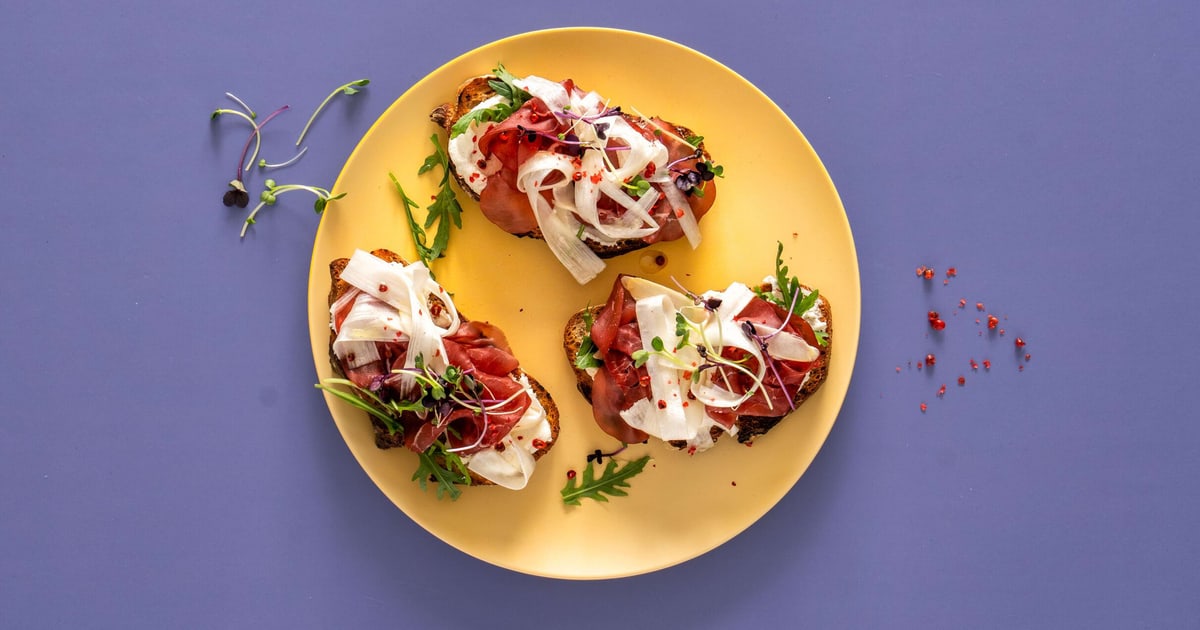 Spargel-Tartine mit Bresaola | Rezept