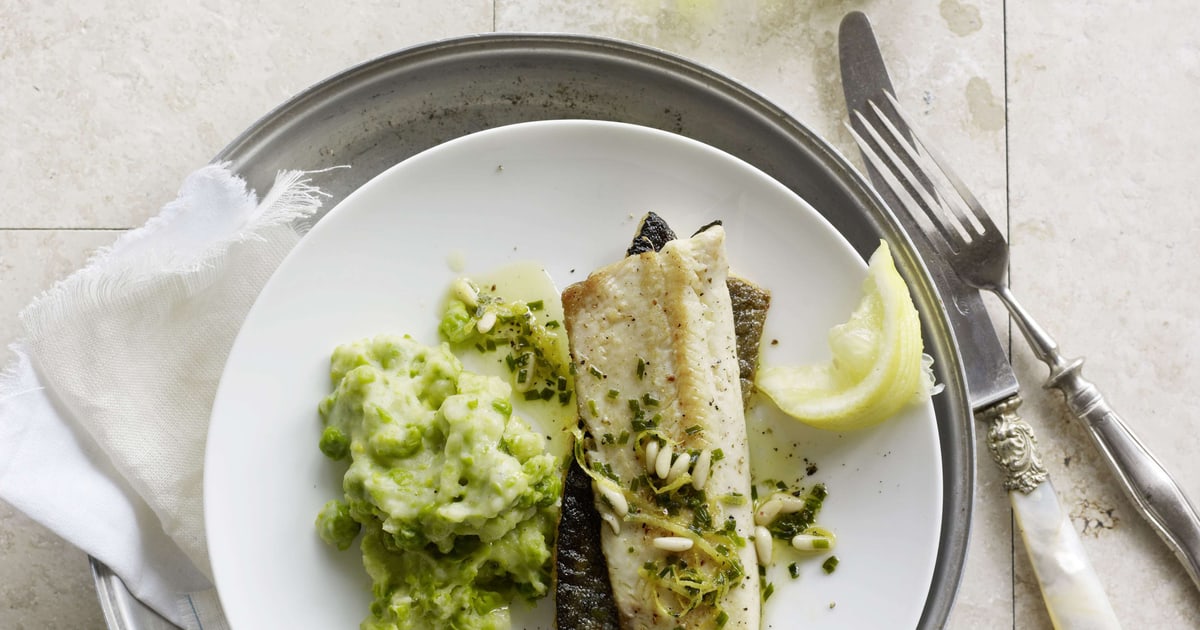 Gebratenes Forellenfilet auf Erbsenstock | Rezept