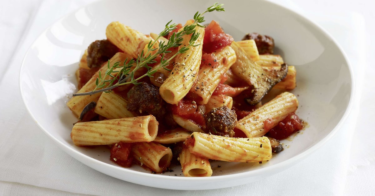 Rigatoni aux champignons et à la salsiccia | Recette