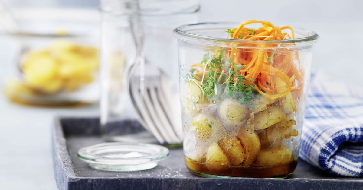 Gebratener Kartoffelsalat mit Karotten | Migusto