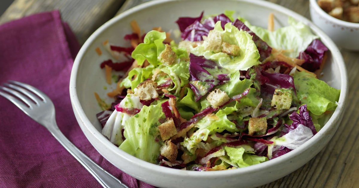 Bunter Salat mit Bärlauchdressing | Rezept
