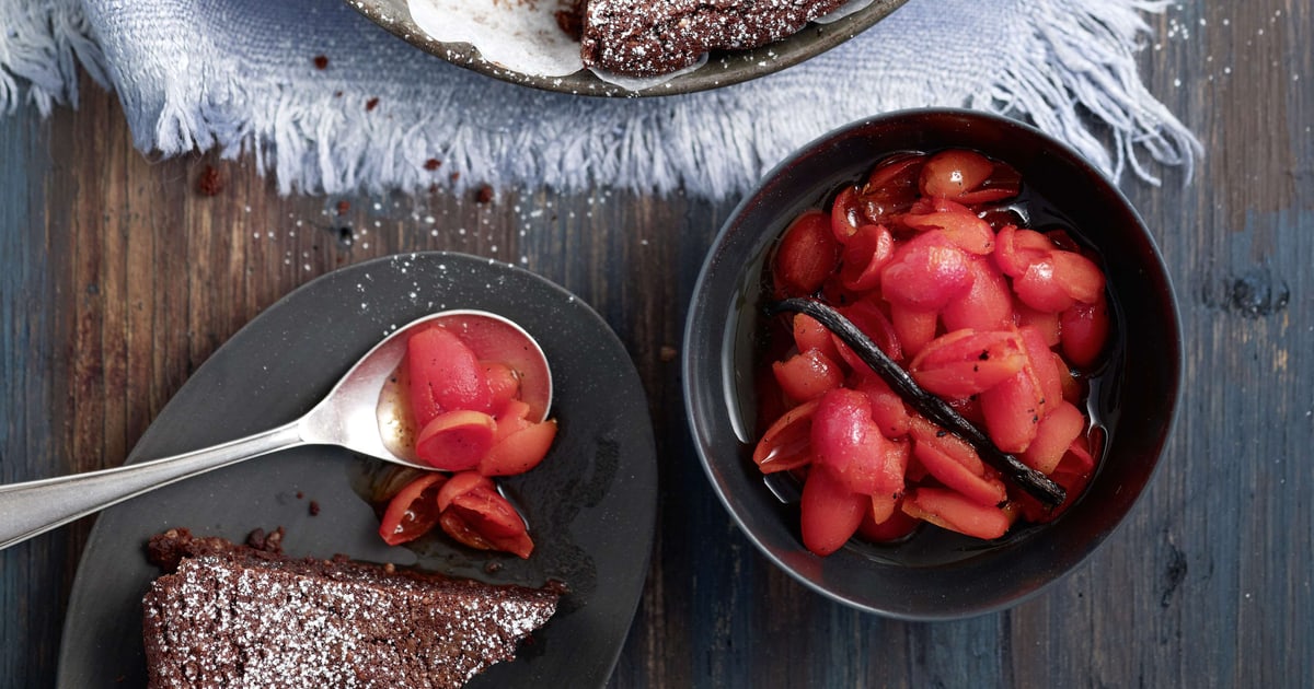 Compote De Cynorrhodons Avec Gateau Au Chocolat Migusto