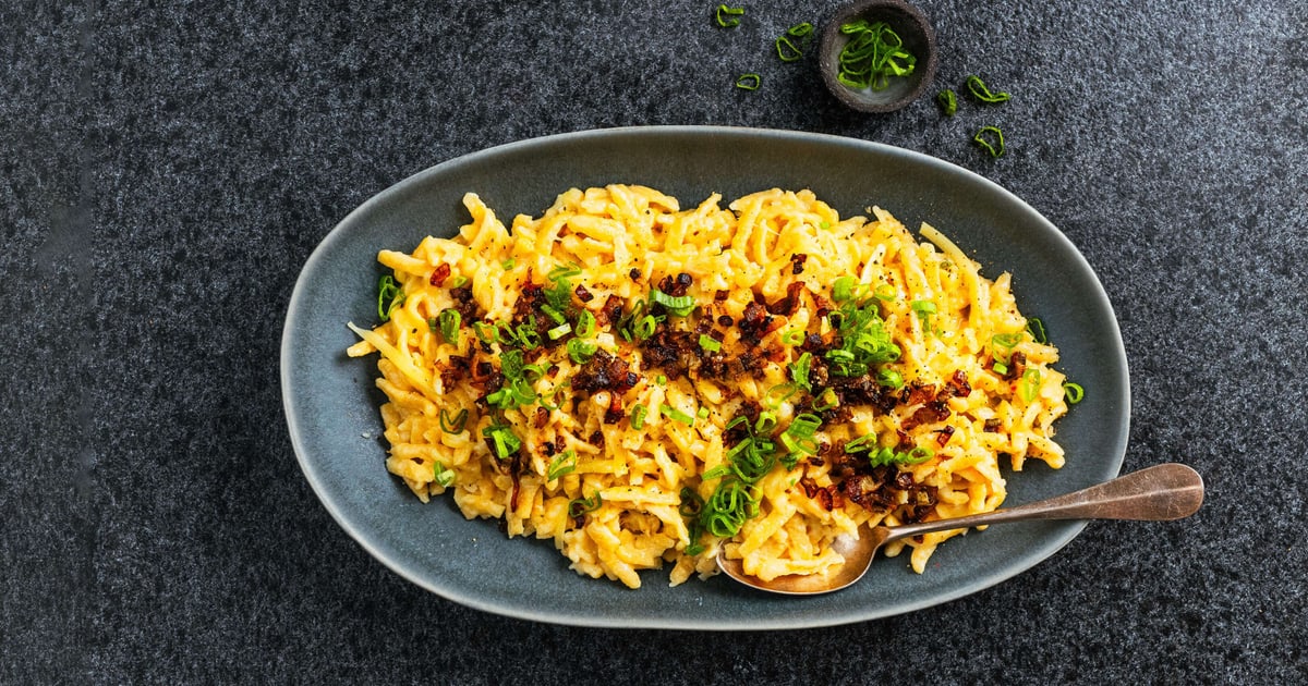Käsespätzli mit Frühlingszwiebeln | Rezept