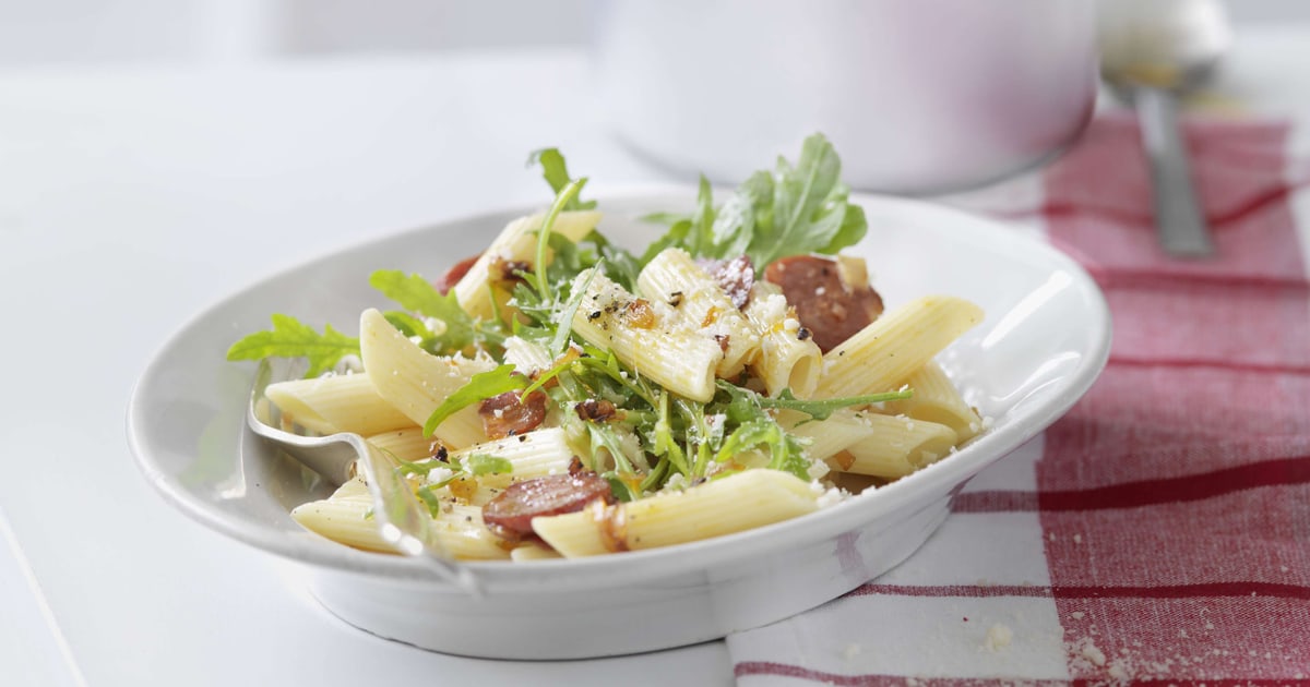 Spaghetti di lenticchie gialle con pomodori e rucola