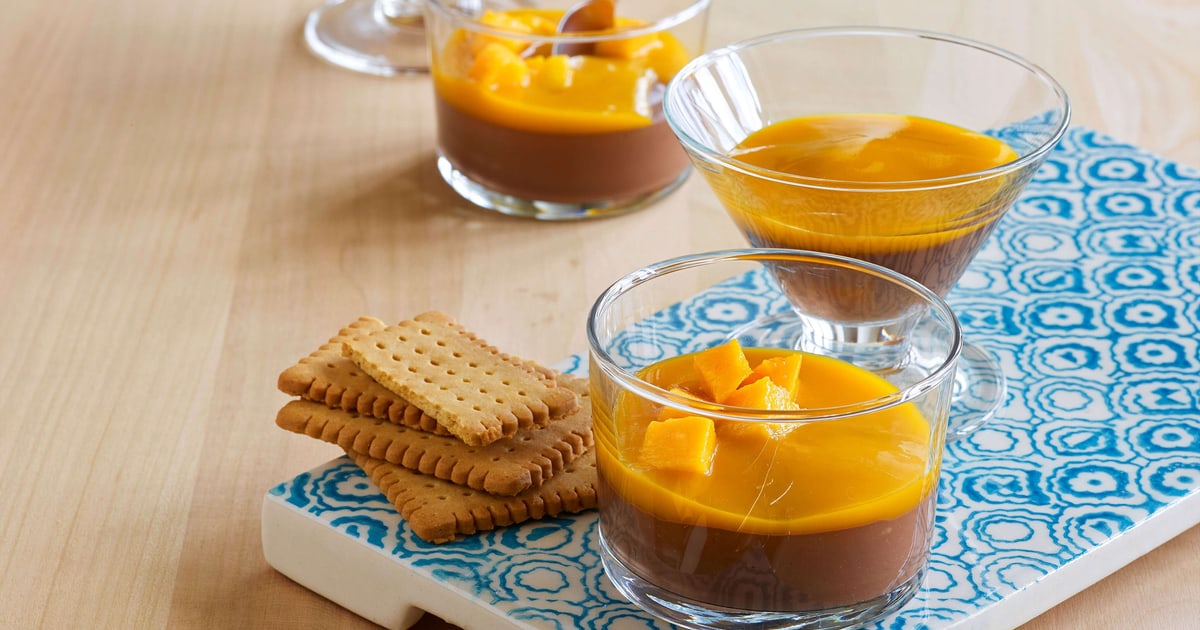 Schokoladencreme mit Mango-Fruchtsauce | Rezept Schokoladencreme mit Mango-Fruchtsauce | Rezept