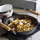 Yaki udon con tofu e verdure