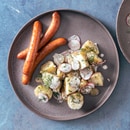 Salade de pommes de terre avec saucisses de porc