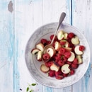 Himbeer-Pfirsich-Salat mit Basilikum
