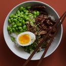 Rindfleisch mit Edamame