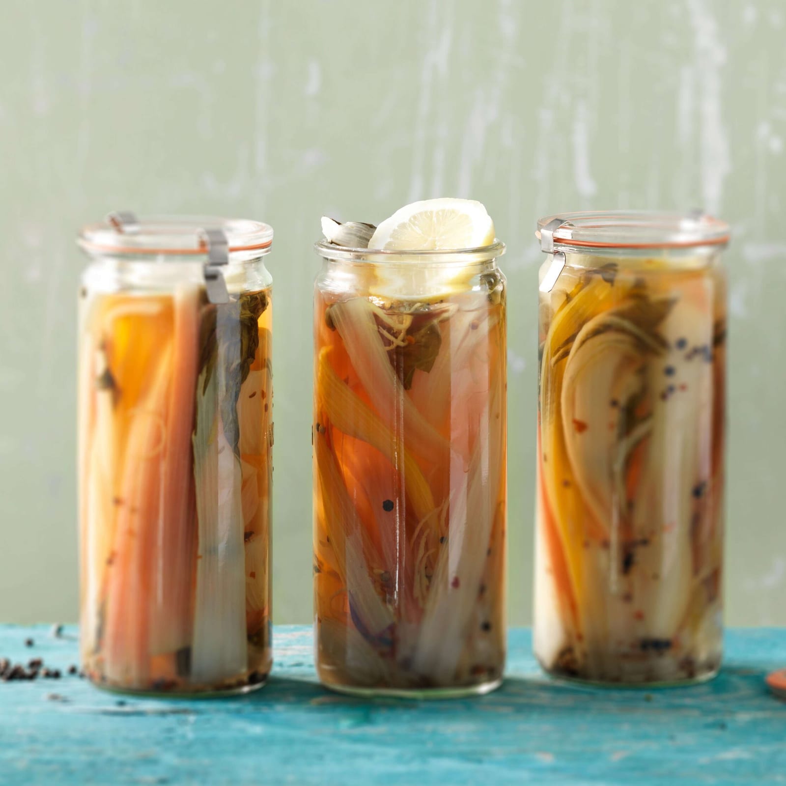 Pickels de côtes de bette à l’aigre-doux | Recette