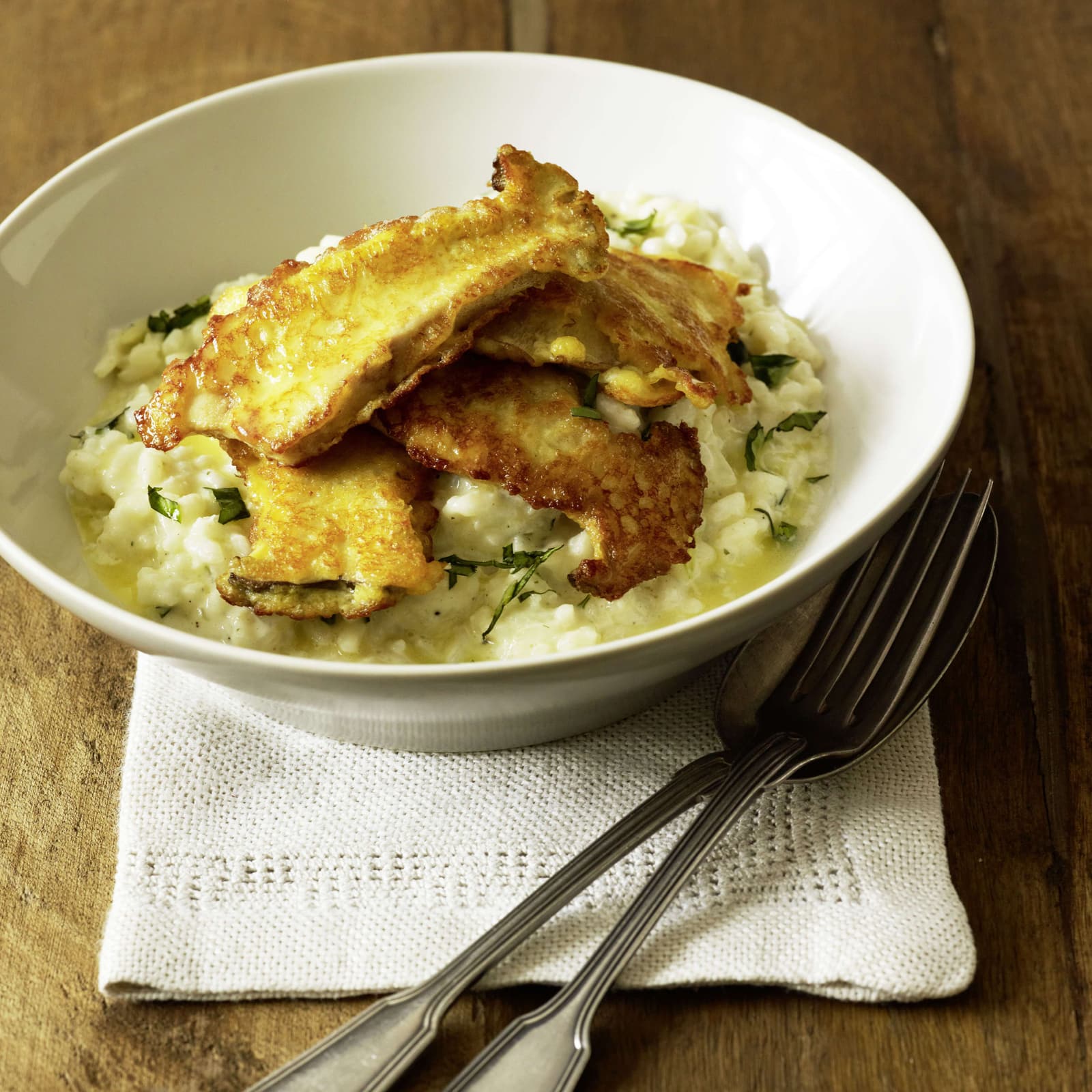 Steinpilzragout mit Serviettenknödeln | Migusto