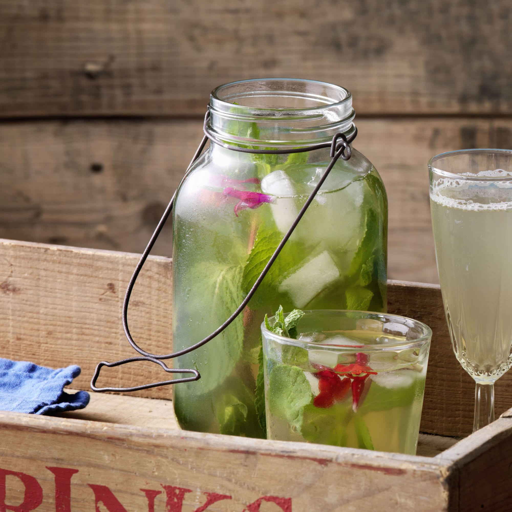 Thé froid à la menthe et au sureau | Recette