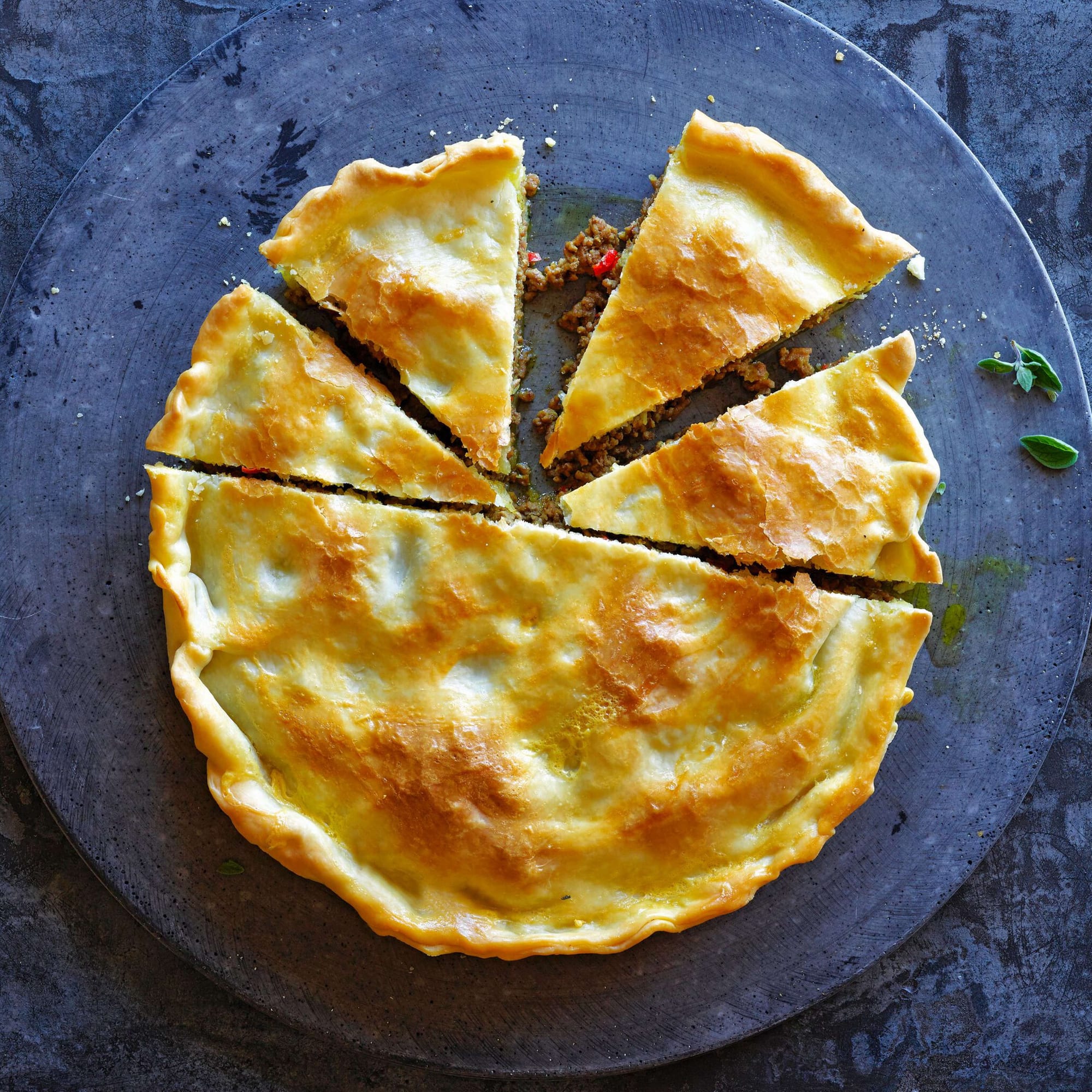 Mini-Pies mit Poulet und Federkohl | Rezept