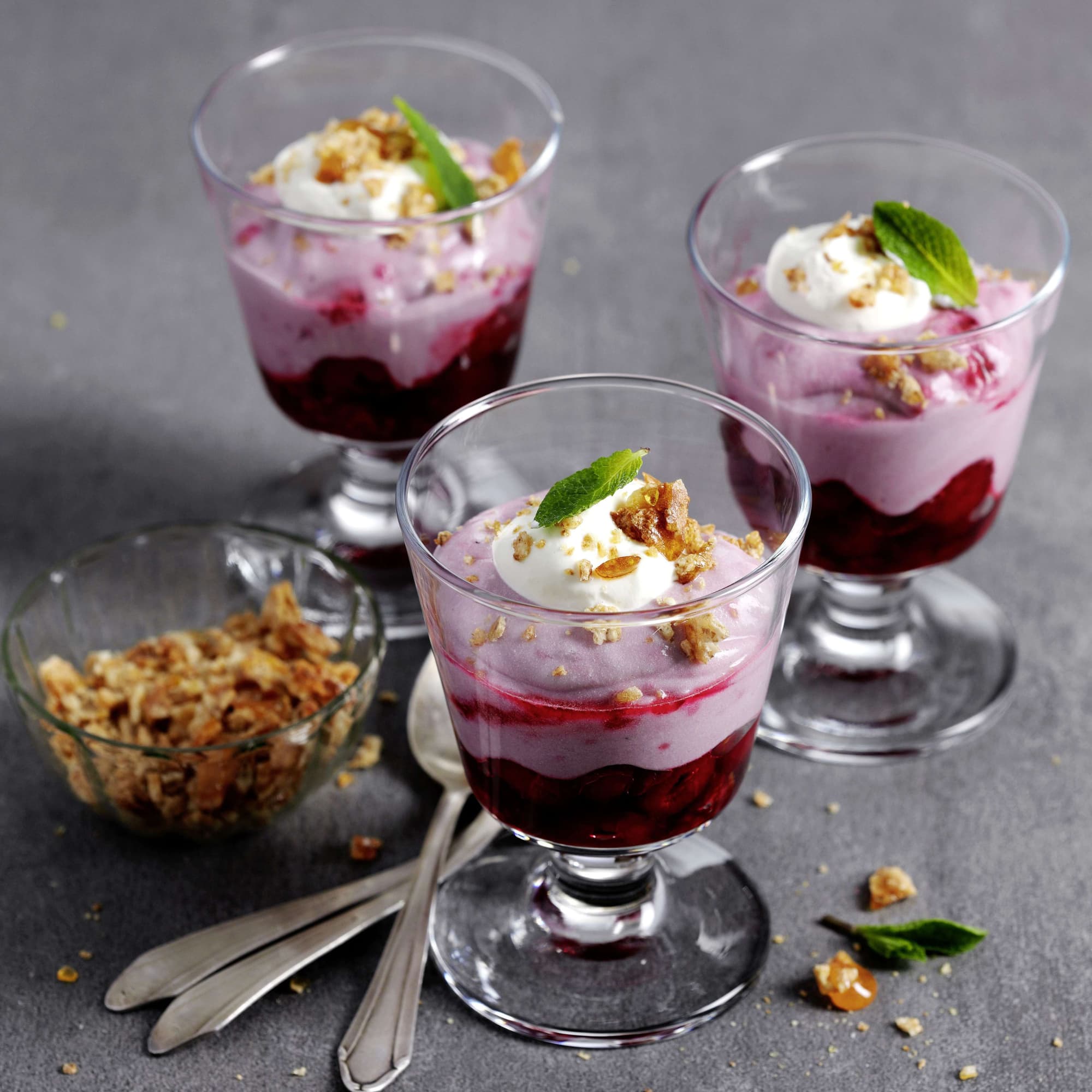 Himbeer-Amaretti-Dessert | Migusto Himbeer-Amaretti-Dessert | Migusto