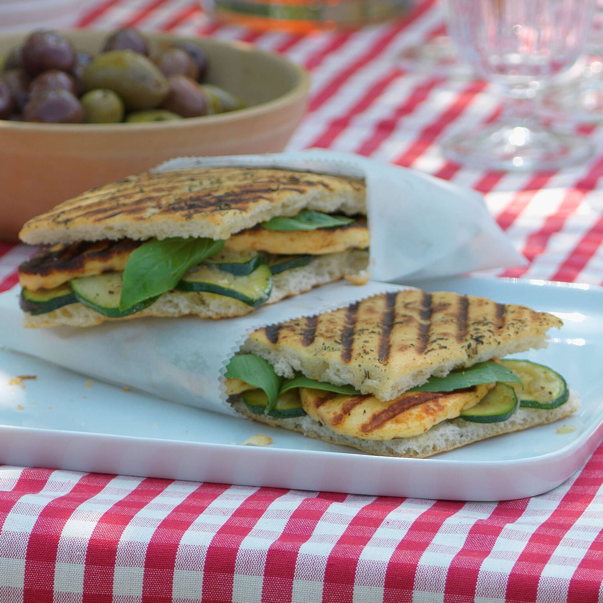 Hot Sandwich mit Mozzarella | Rezept Hot Sandwich mit Mozzarella | Rezept