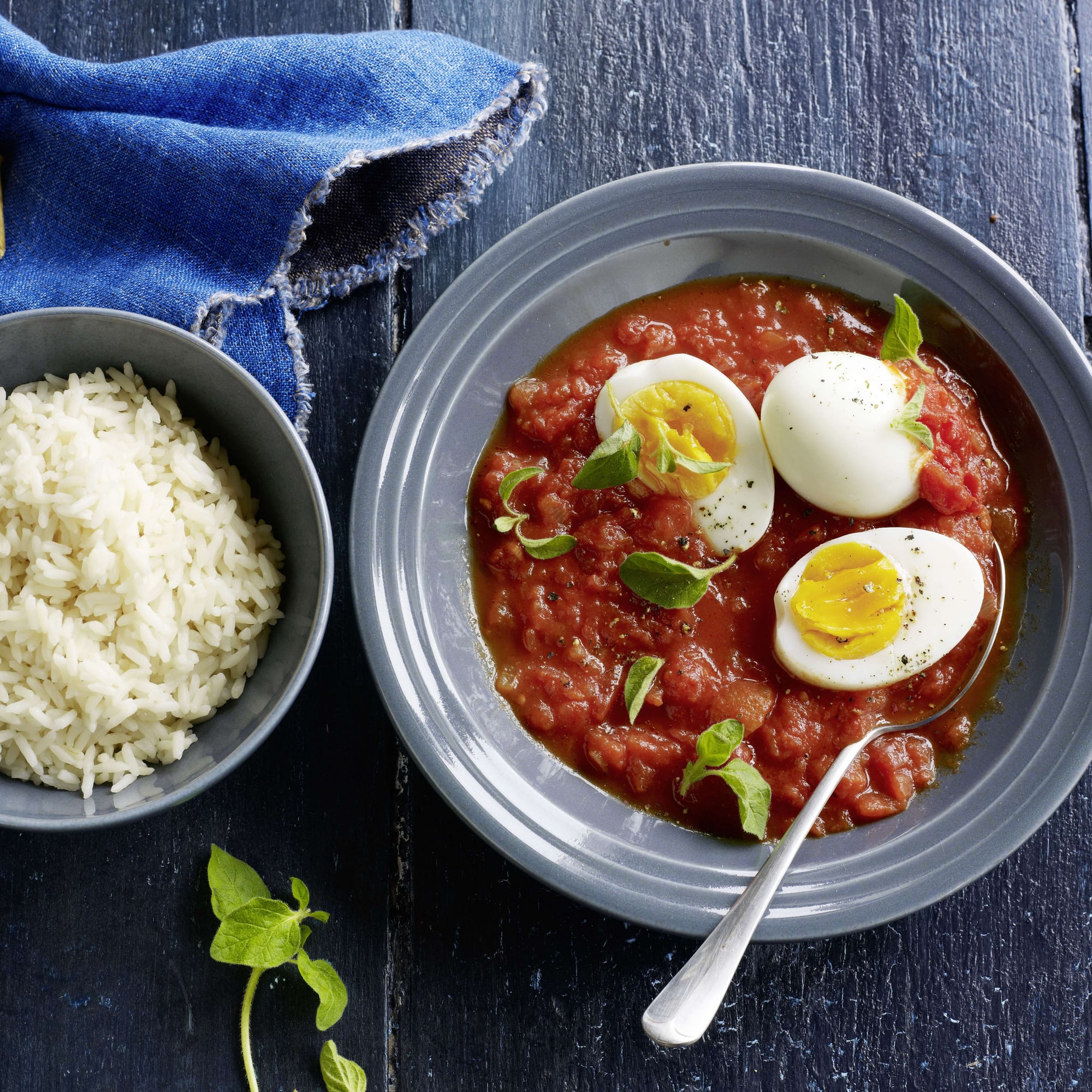 Wachsweiche Eier mit Karotten-Ramen | Rezept