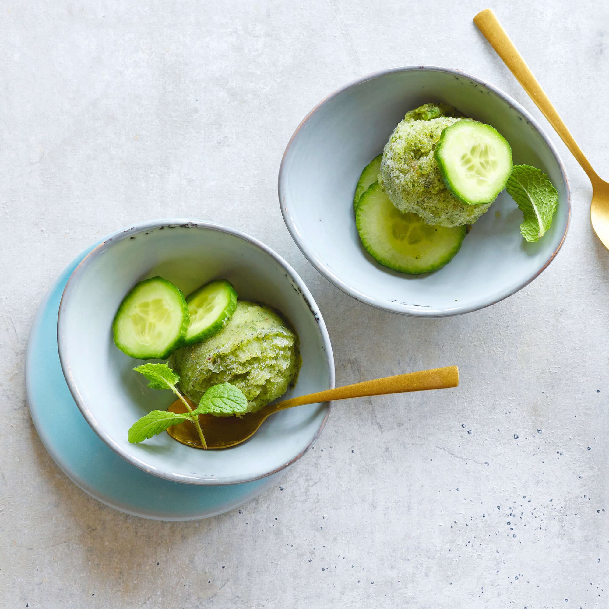 Gurken-Basilikum-Sorbet mit Pimm’s | Rezept