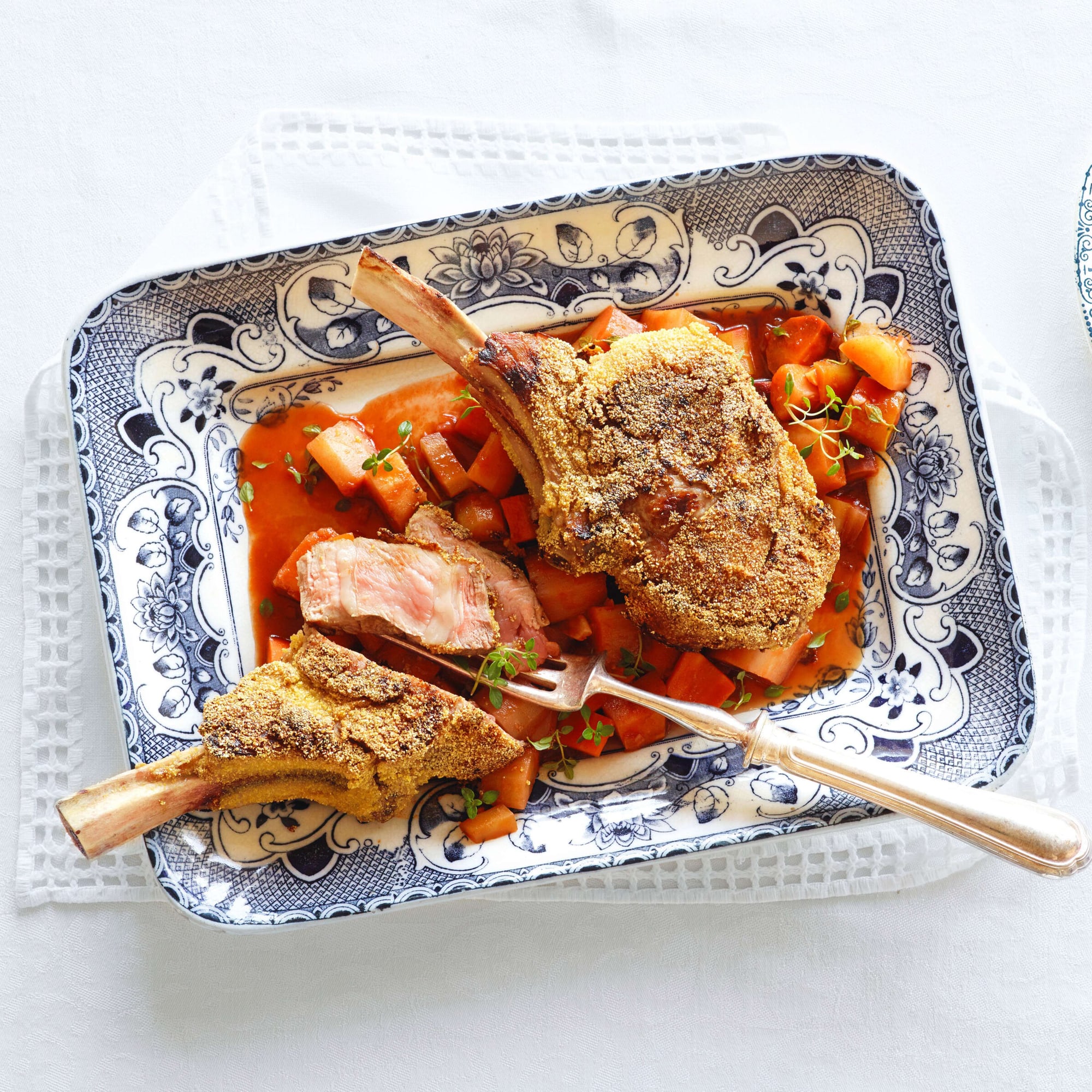 Poulet-Involtini auf Wurzelgemüse | Migusto