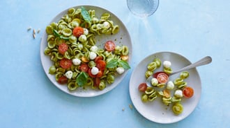 Caprese-Pasta-Salat-image