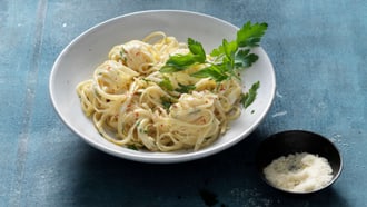 Linguine mit Zitrone und Salbei