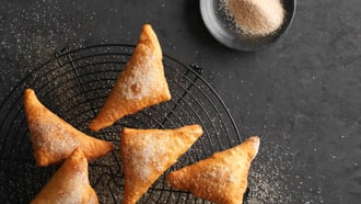 Krapfen alla mela e cannella