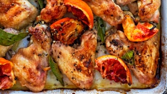 Ailerons de poulet glacés avec oranges sanguines