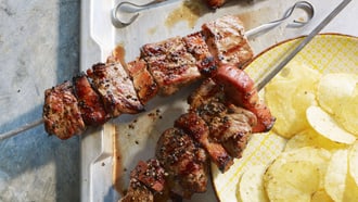 Entrecôte-Speck-Spiess mit Kaffeemarinade