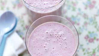 Frappé au yogourt et à la fraise
