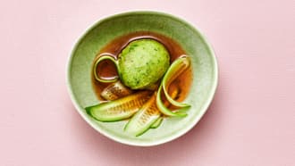 Sorbetto di cetrioli e basilico con Pimm’s