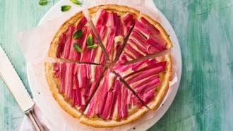 Rhabarber-Mandelkuchen