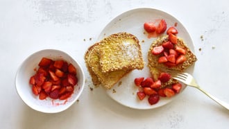 Fotzelschnitten mit Erdbeeren