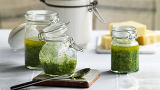 Pesto con menta e prezzemolo