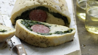 Saucisson im Teigmantel
