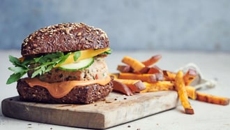 Burger di pollo al mango
