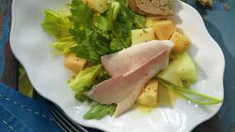 Melone piccante con trota affumicata
