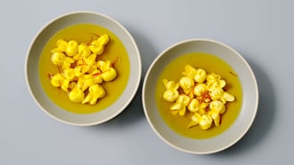 Tortellini in brodo allo zafferano