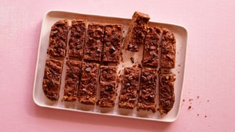Brownies ai ceci e alle arachidi