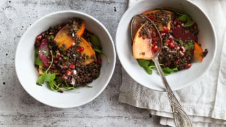 Insalata orientale di lenticchie con cachi