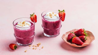 Shake vegano alle bacche e alla vaniglia